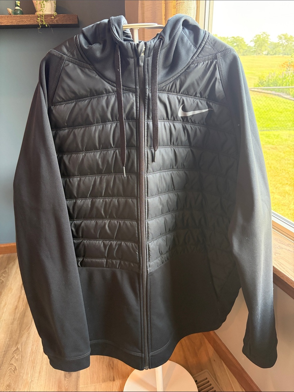 Nike - Stay Warm Solid Color Sports Training Hooded Padded Jacket Black